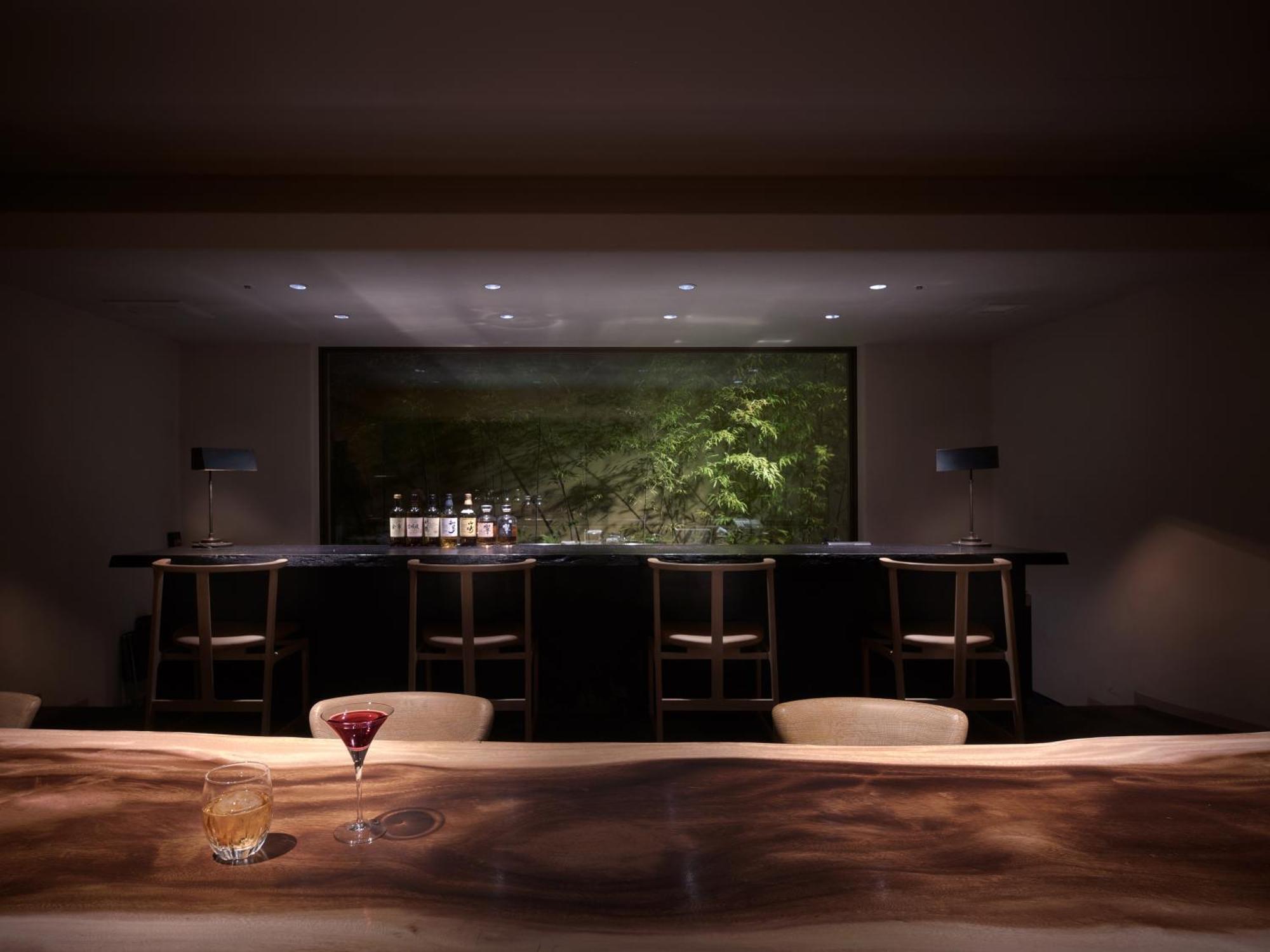 Hotel The Celestine Kyoto Gion Luaran gambar The bar at the 1000 Museum
